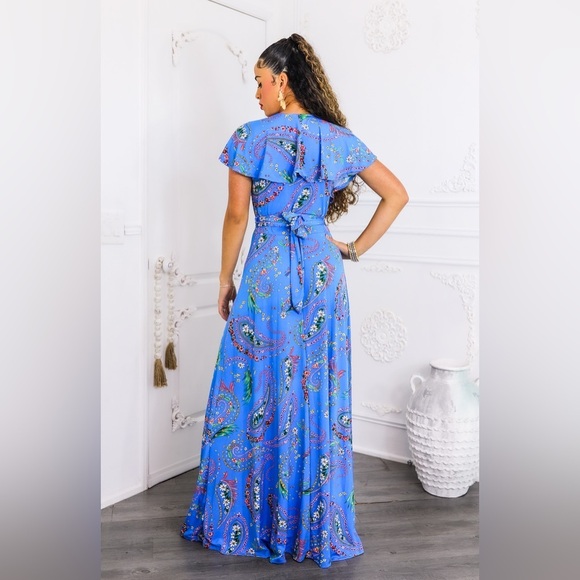 Elegant Blue Paisley Maxi Dress - Picture 4 of 8